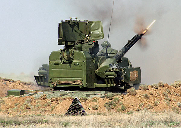 Около 2,5 тыс военных начали учения по ПВО  под Астраханью