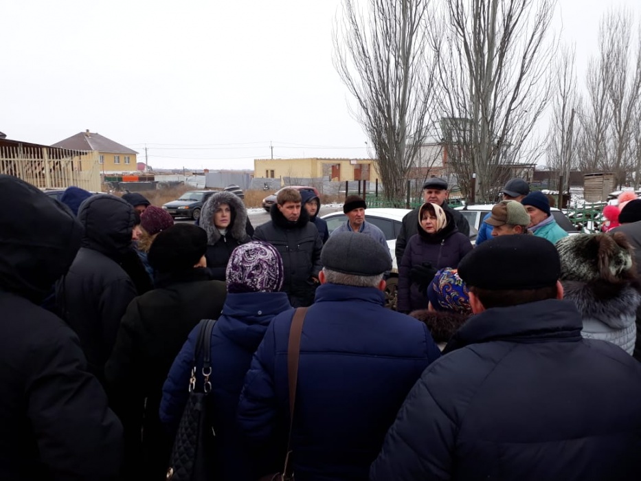 Администрация Астрахани ликвидировала незаконную парковку в мкр Бабаевского