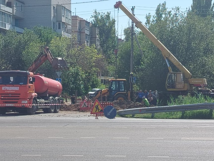 Микрорайон Астрахани четвертый день терпит бедствие