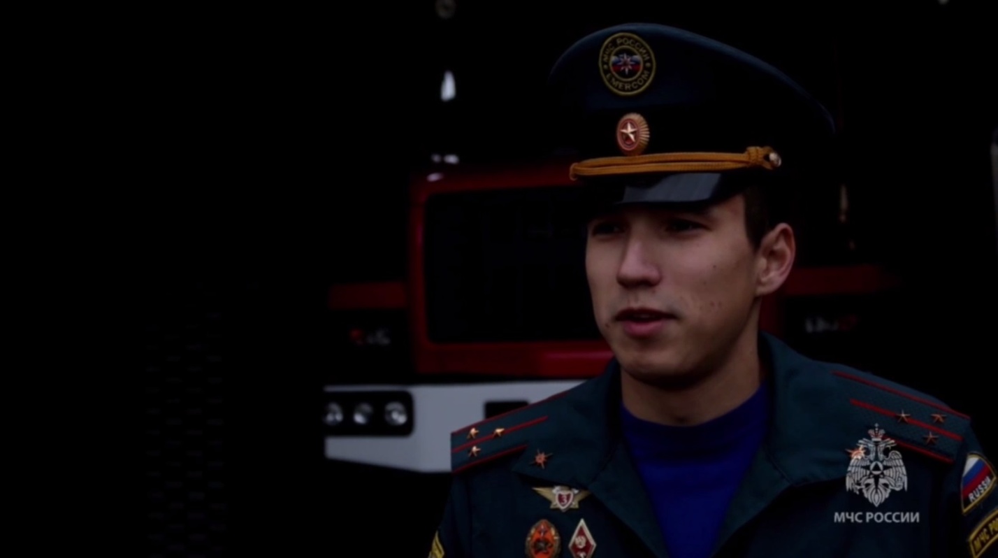 Глава МЧС РФ поручил представить к награде астраханских спасателей за эвакуацию
