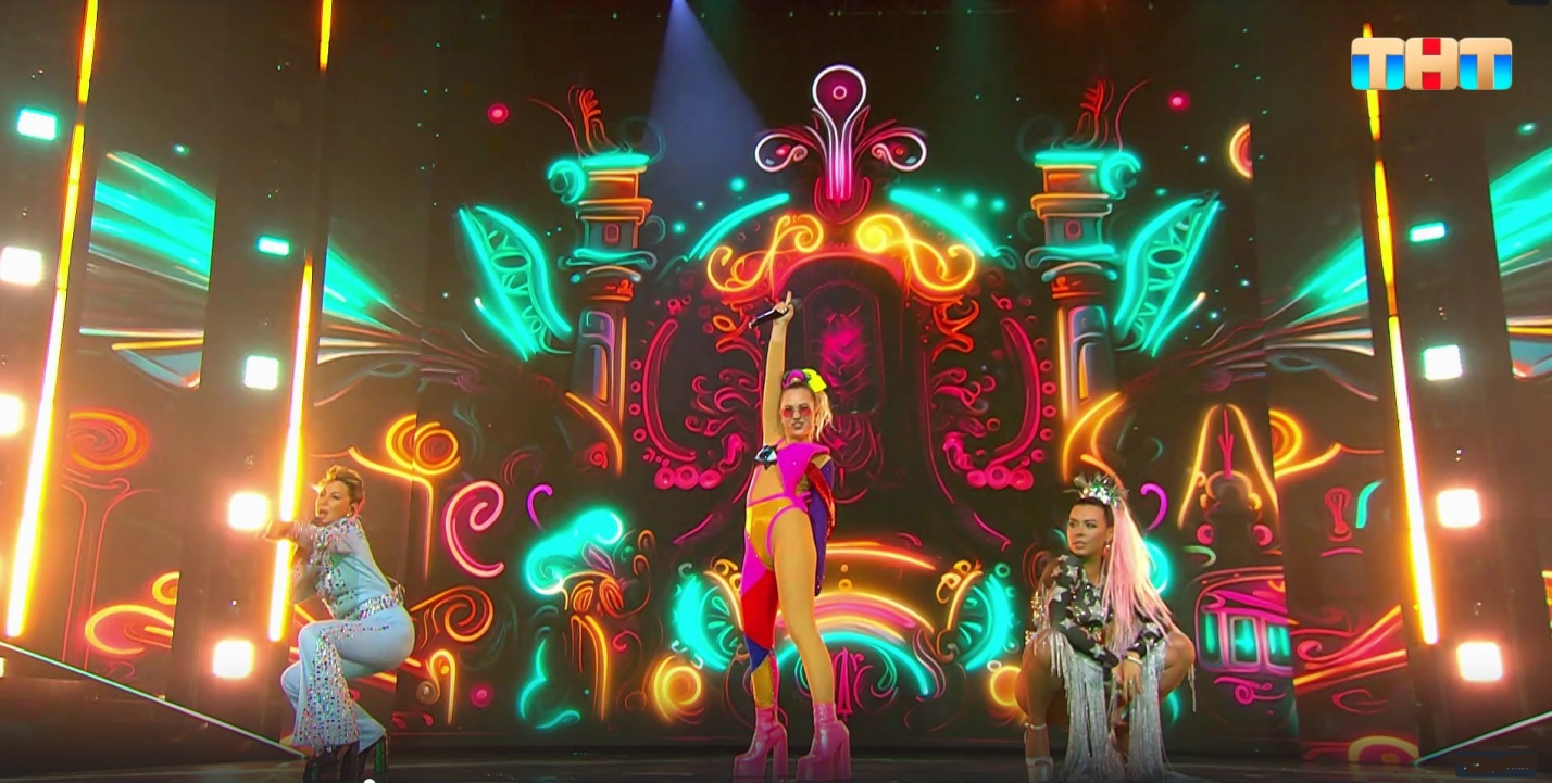 Астраханка поборется за 5 млн рублей в образе известной певицы Майли Сайрус