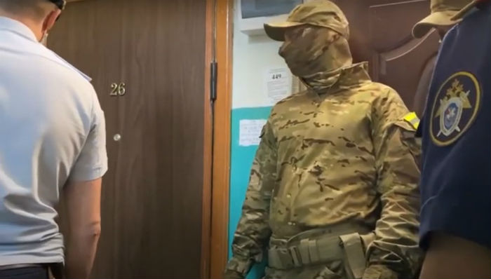 В Астрахани задержаны Свидетели Иеговы: оперативное видео