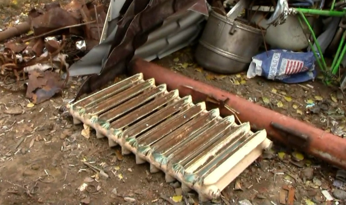 Астраханец ради алкоголя оставил свою мать без отопления