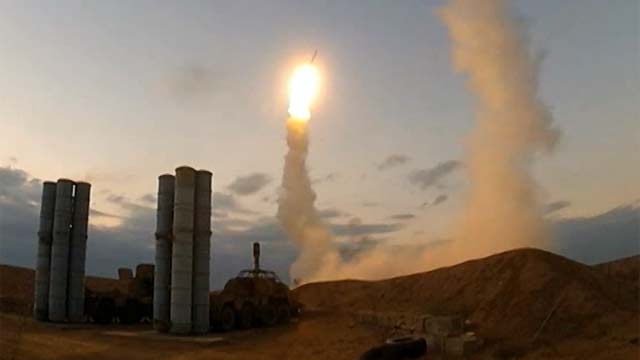 Около тысячи военных ВДВ переброшены на полигон в Астраханской области