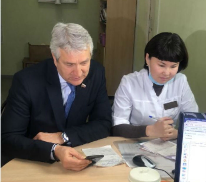 Пилотный проект медицинского патронажа пенсионеров запустят в Астраханской области