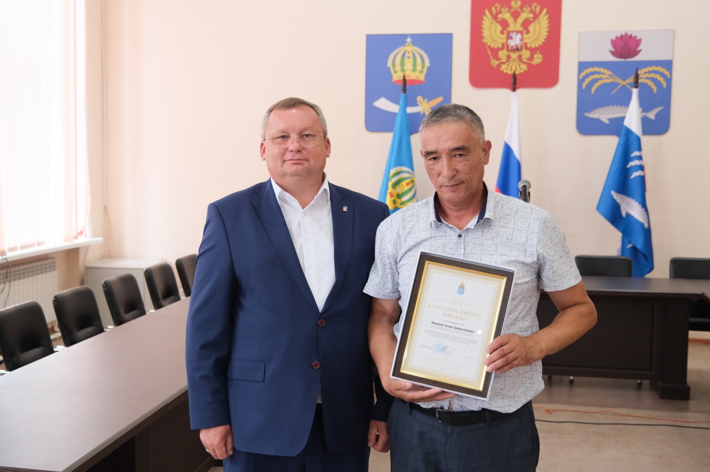 Игорь Мартынов поздравил камызякских промрыбаков с профессиональным праздником 