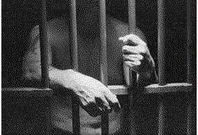 Астраханец получил 2 года тюрьмы за ограбление сироты