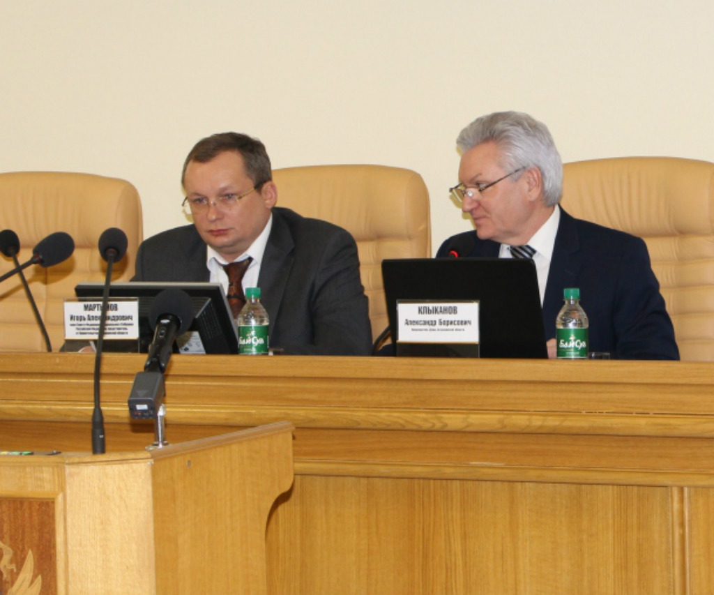 «Сенатором будешь?»