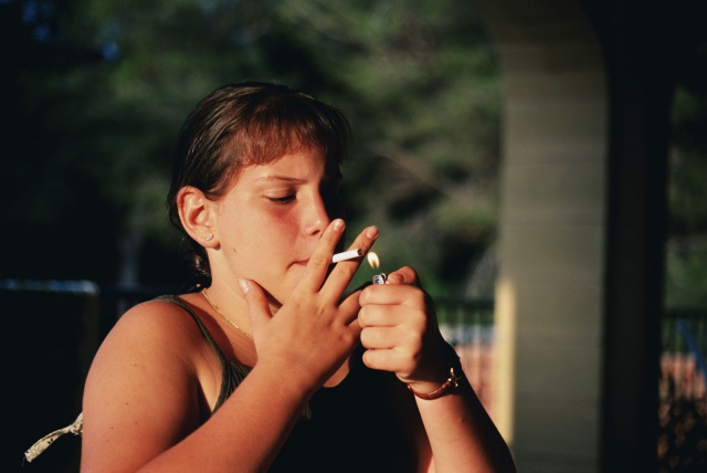 Госдуме предложат обсудить запрет на продажу сигарет лицам до 21 года