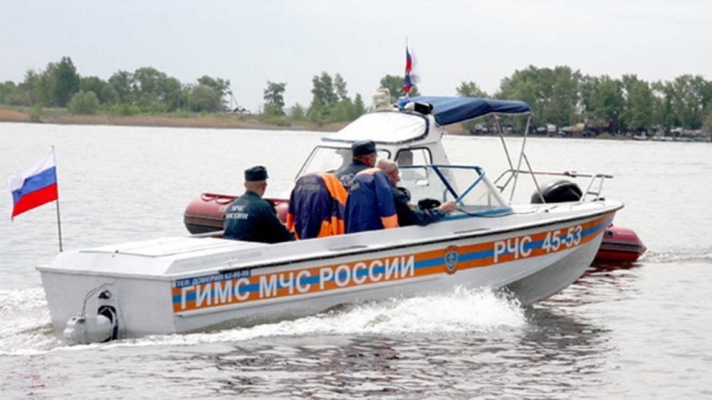 ЧП в Камызякском районе: столкнулись две лодки с 12-ю людьми