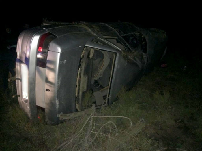 21-летний водитель погиб в перевернувшемся автомобиле под Астраханью