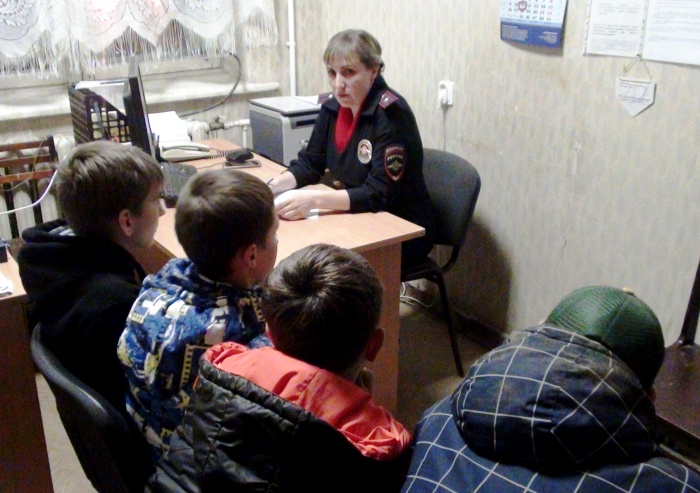 Только четверть стоящих на учете астраханских подростков вовлечены в трудовую и досуговую деятельность