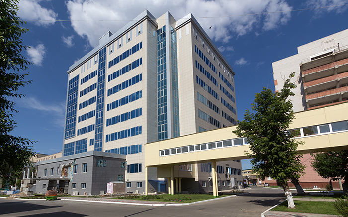 Ещё 4 отделения Александро-Мариинской больницы возвращаются к плановой работе
