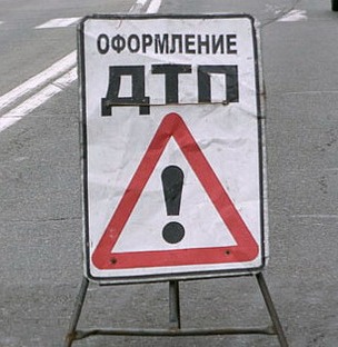 В центре Астрахани столкнулись пассажирская Газель и иномарка