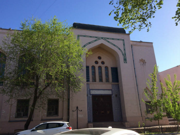 Жесть по-астрахански: с кровли памятника культурного наследия украли медные листы