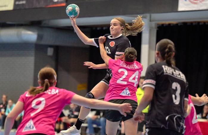 «Астраханочка» начала новый сезон с крупной гостевой победы  