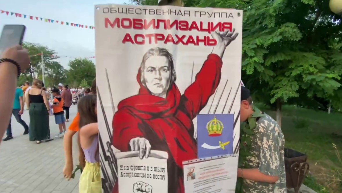 Трусами и носками войну не выиграть? Нужна ли гумпомощь бойцам СВО и чем может помочь каждый