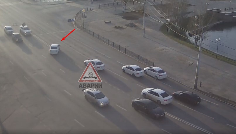Шумахер, которого мы заслужили: в Астрахани засняли безбашенного водителя