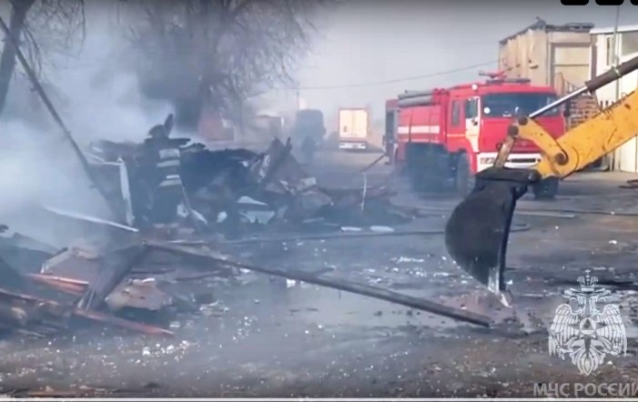 Под Астраханью полдня тушили пожар в административном здании ТЭЦ-2