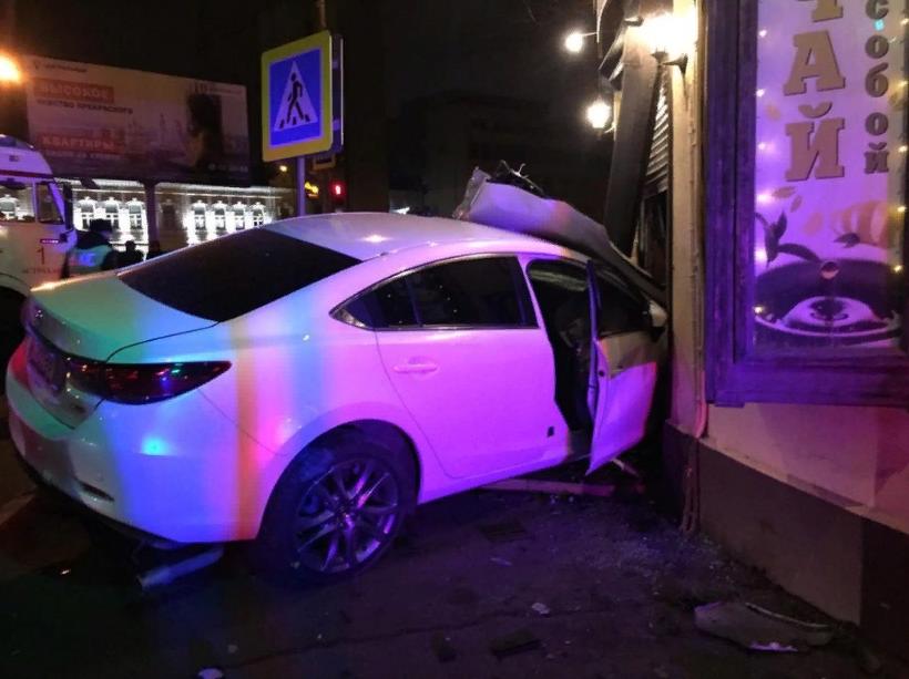 Детали ночной аварии на Кирова: один погиб, пятеро в больнице