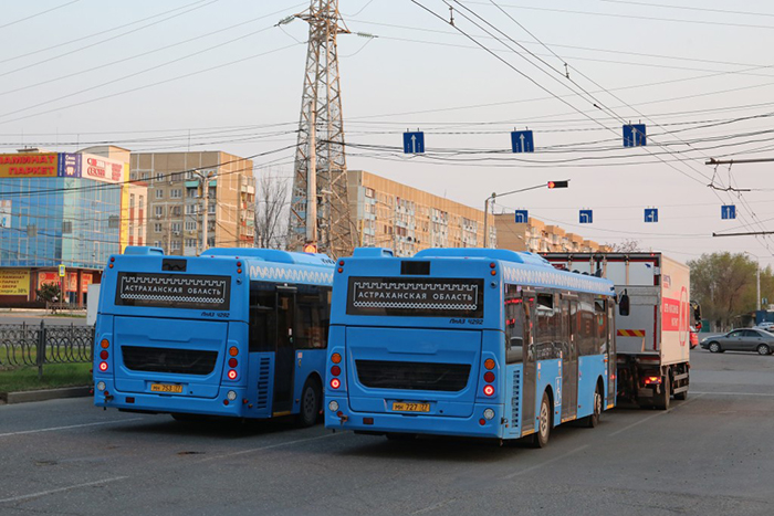 В Астрахани планируют расширять дороги и выделять полосы для автобусов