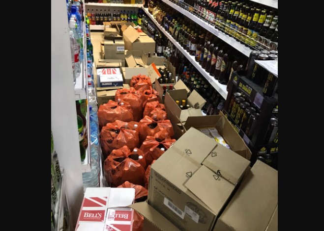 В Трусовском районе нашли магазин, нелегально продающий алкоголь