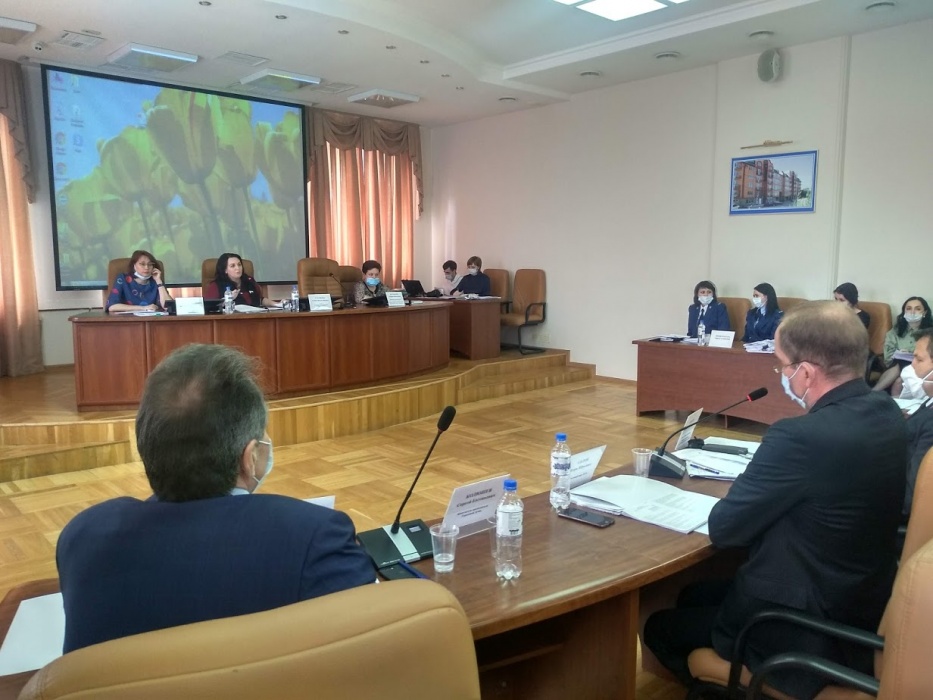 «Нас не поймут», – Депутаты Гордумы Астрахани не решились поднять квартплату