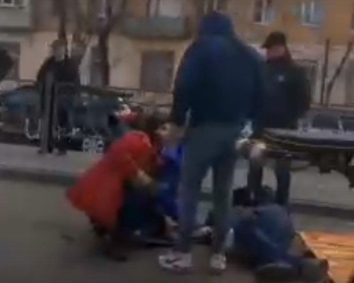 Пробил лобовое стекло? В Астрахани сбили пешехода