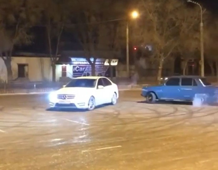 Астраханцы жалуются на шумахеров у Ленты: видео