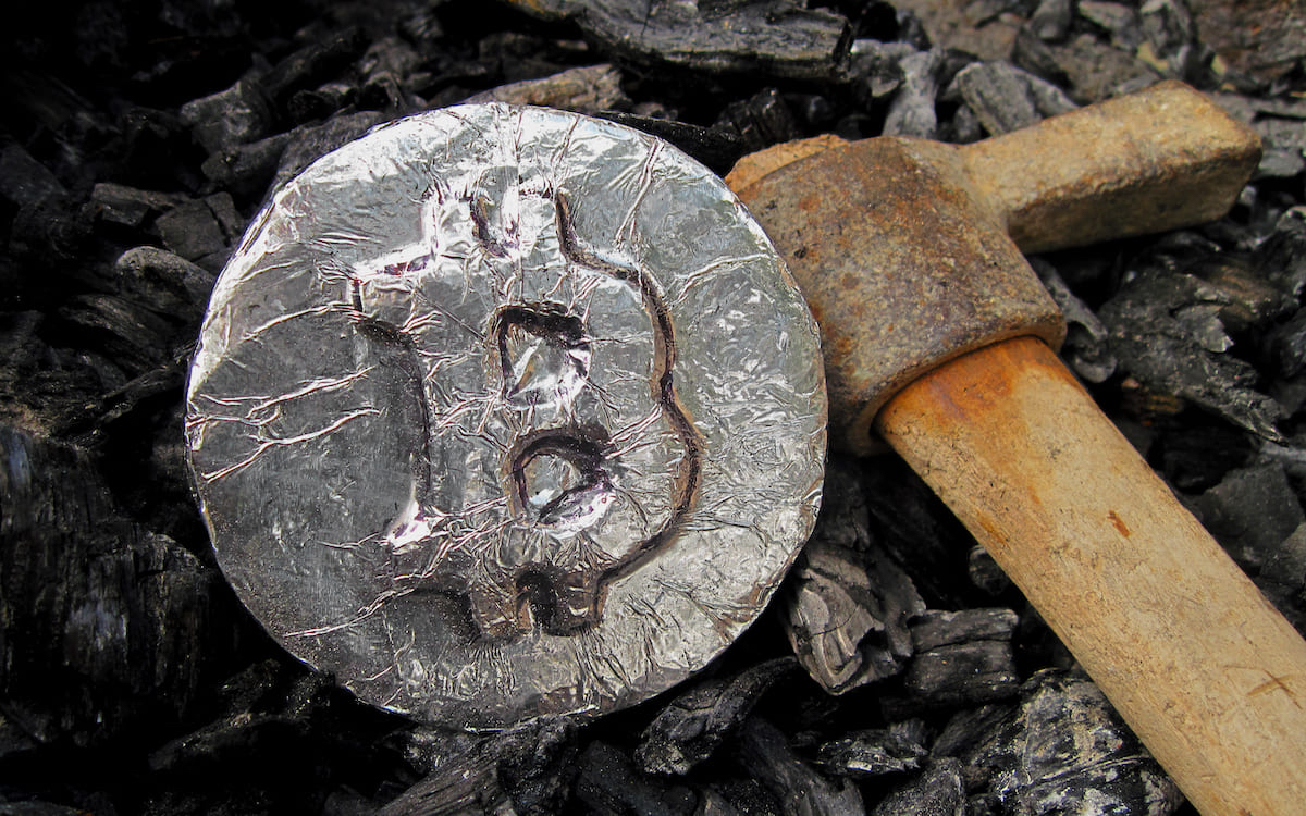 Астраханские полицейские вычислили бога криптовалюты из Казани, который обманул россиян на много миллионов