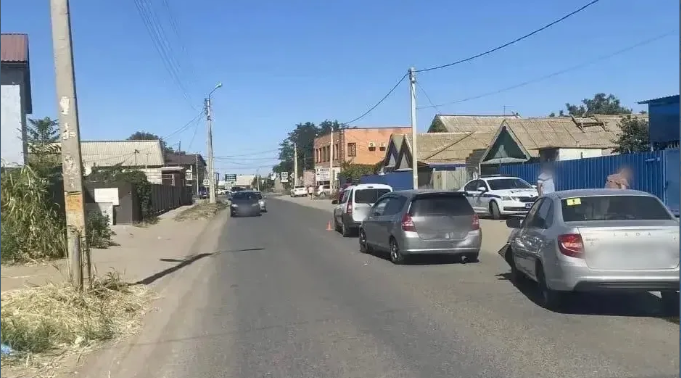 В пригороде Астрахани произошло тройное ДТП с участием детей