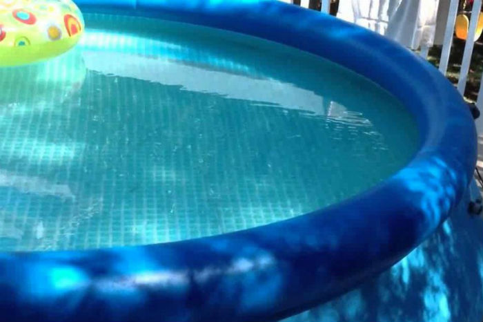 Пятилетний малыш утонул в бассейне во дворе частного дома под Астраханью