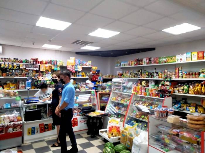 В 30 астраханских магазинах детям продавали алкоголь 