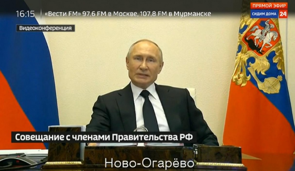 Путин потребовал очистить доплаты борцам с коронавирусом от налога и выдать деньги целиком