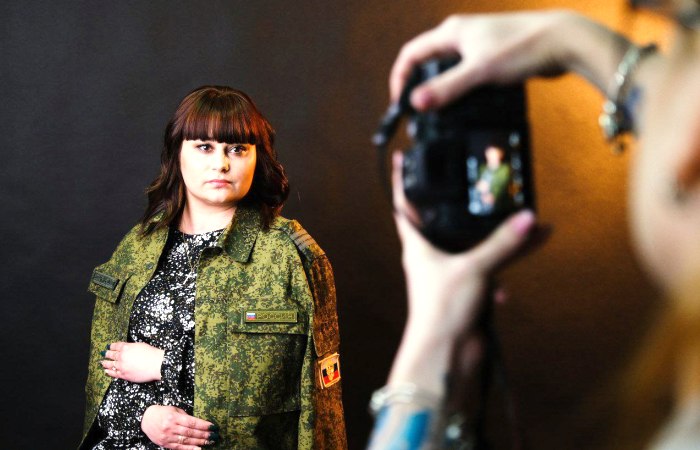 Астраханки участвуют во всероссийском фотопроекте «Жены героев»