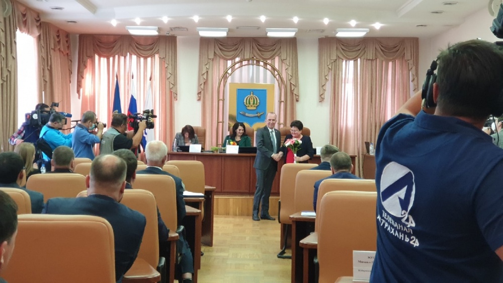 Исторический момент: как в Гордуме мэра Астрахани выбирали