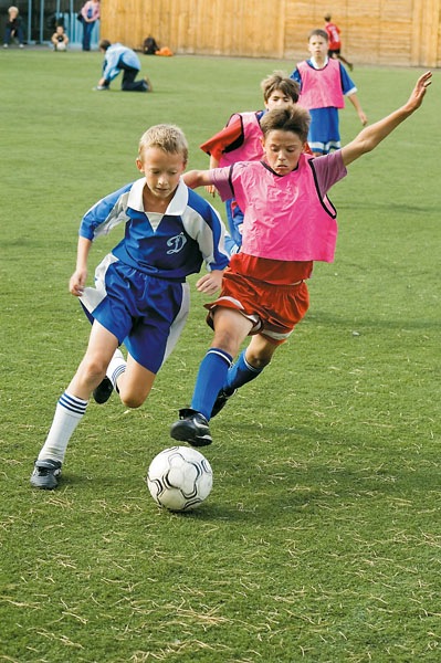  Юные футболисты-«волгарята» вышли в финал «Локобола-2012» 