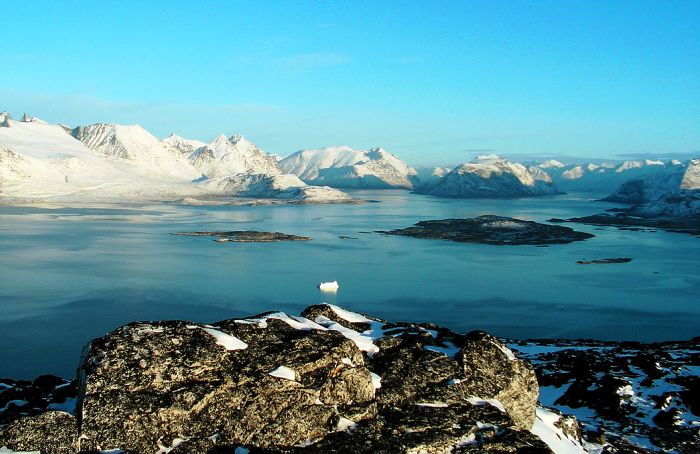 Купить нельзя захватить: почему Гренландия важна для США и сколько она может стоить