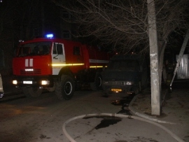 На пожаре под Астраханью спасли 10 человек