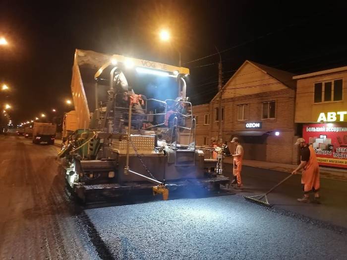 На Адм. Нахимова завершили укладку асфальта