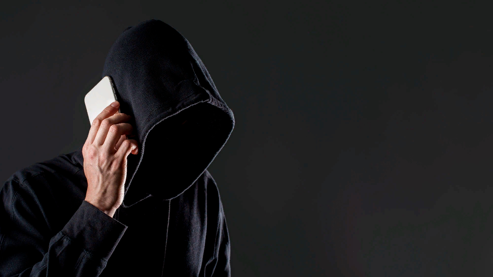 В Астрахани мошенники обманули медработника на 2 миллиона рублей