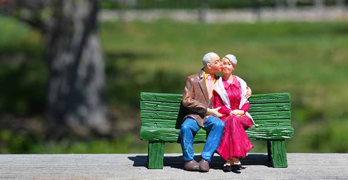 Любви все возрасты покорны: самым взрослым женихом в Астраханской области стал 85-летний мужчина