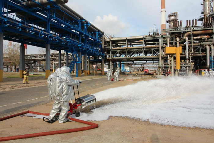 На Астраханском ГПЗ создано профессиональное аварийно-спасательное формирование