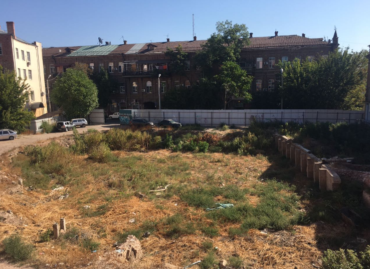 В Театральном переулке построят гостиницу