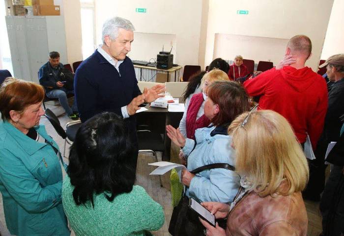 Региональные отделения “Единой России” собрали 60% от всей доставленной в ЛДНР гумпомощи