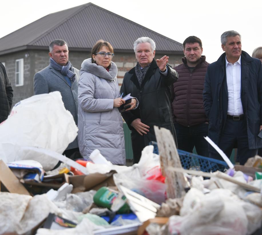 Депутаты просят Контрольно-счетную палату внимательно изучить, как исполняется закон о мусоре