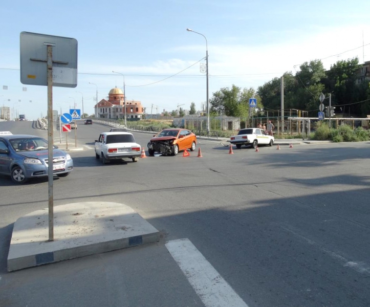 В Астрахани в ДТП пострадали двое детей