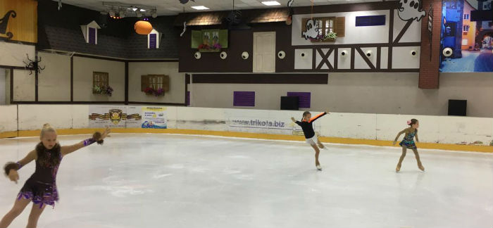 Астраханские звездочки завоевали 10 медалей по фигурному катанию