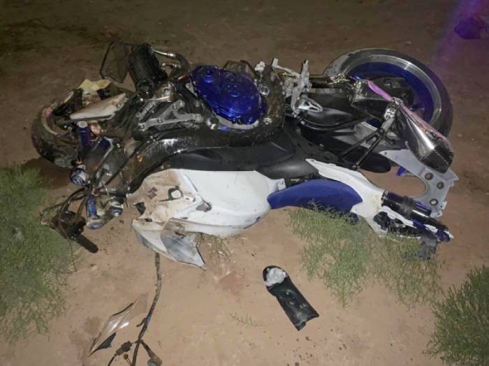 Врачи не смогли спасти мотоциклиста, попавшего в ночное ДТП в Астрахани