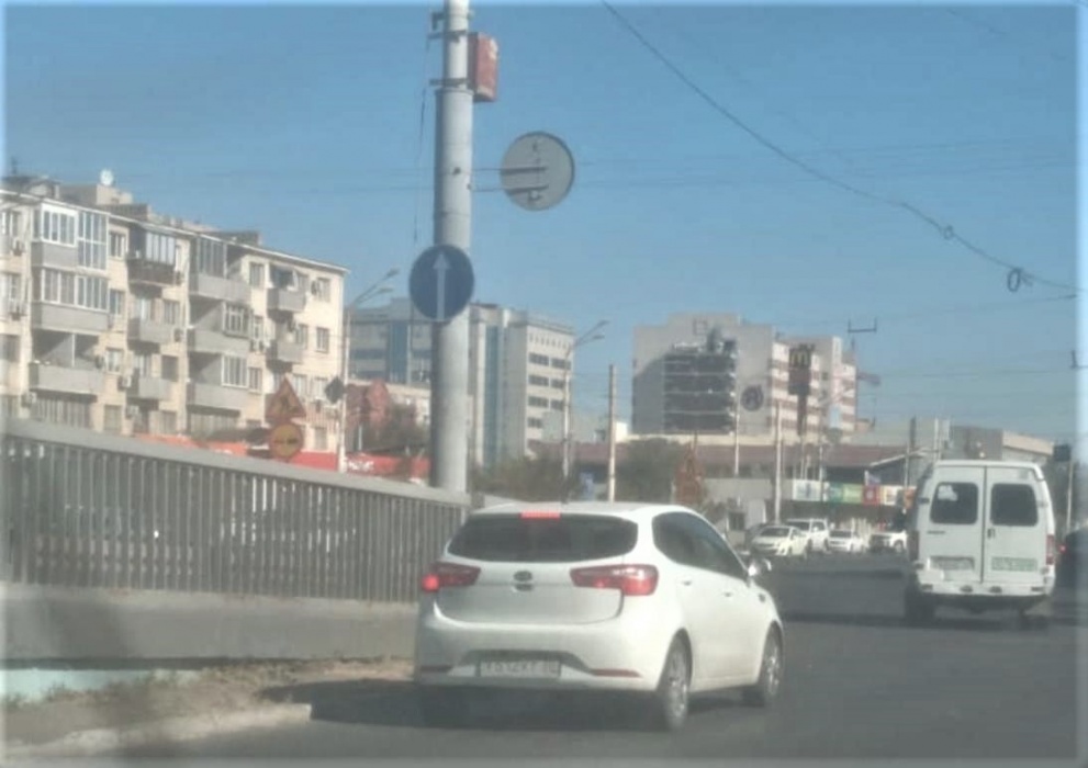 Поворот с Нового Моста на Коммунистическую снова запрещен